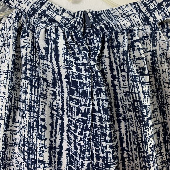 Paper Crane Top Womens Medium  Navy Blue White Print Sleeveless Fringe Blouse - Picture 7 of 8